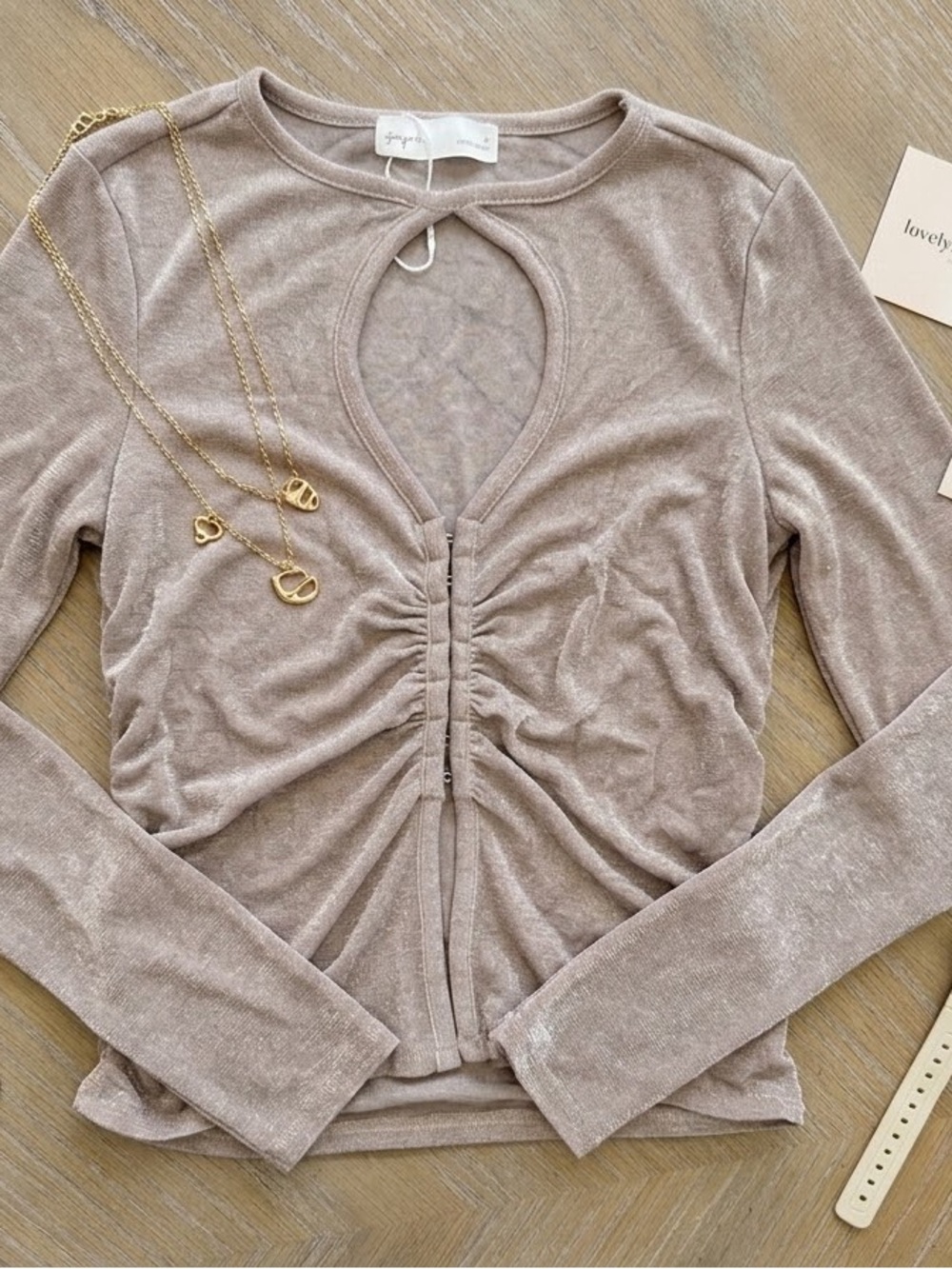 SUPRE Keyhole Ruched Long Sleeve Top - Taupe